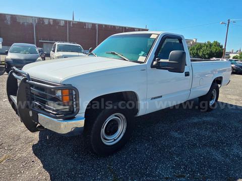 2000 Chevrolet 3500 LS 2WD