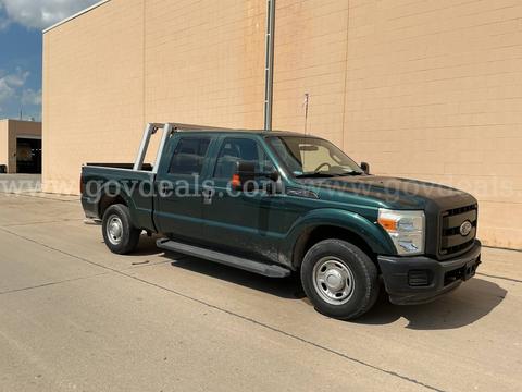 2011 Ford F-250 SD XL Crew Cab 2WD