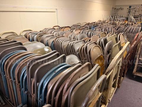 Metal folding chairs with rack