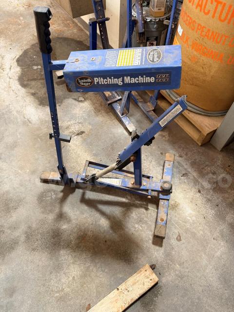 Louisville Slugger Pitching Machine