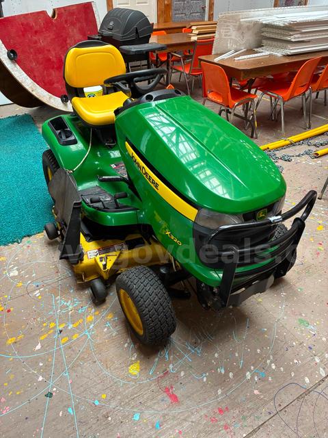 2010 John Deere Mower