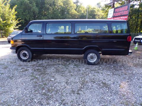 2001 Dodge Ram Wagon