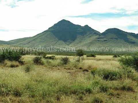 10.07 Acres in WesternTexas, Power, Views, Just south of FM 2249, Road frontage