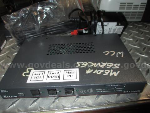 Extron DTP T USW 233 3 way HDMI / VGA switch