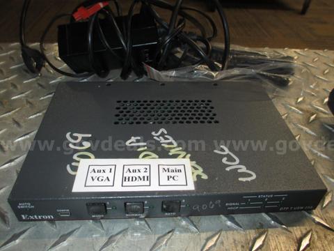 Extron DTP T USW 233 3 way HDMI / VGA switch