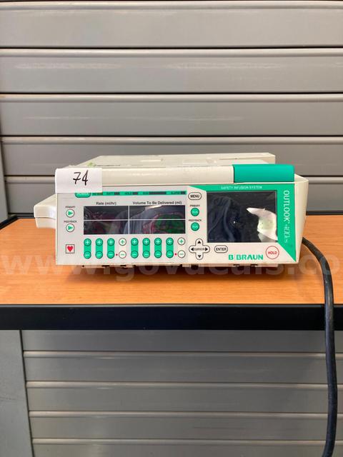 B Braun Outlook 400es Infusion Pump