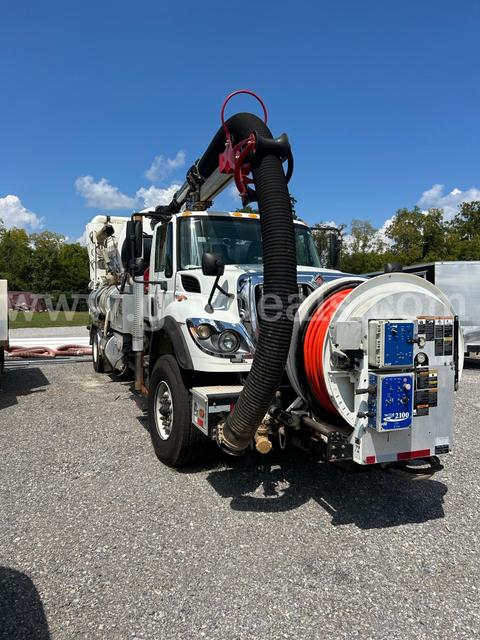 2012 International 7500 - Combo Truck