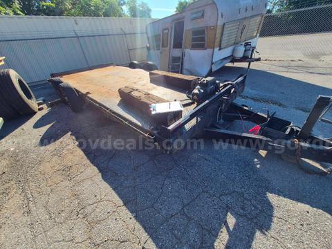 20' Tilt Bed Trailer  NO  ID info Found Operational Condition Unknown.