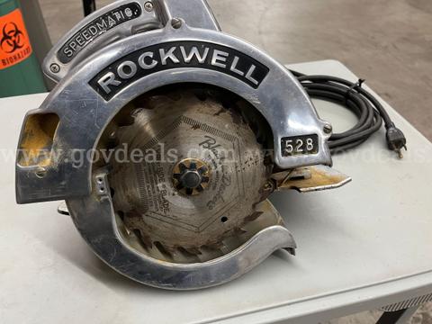 Rockwell Speedmatic 528B 8-1/4 in. Circular Saw w/ Case