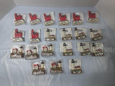 LOT of 21 - Lefton Historical American Lighthouse Collection Collectible Magnet Miniature Souvenir Figurine