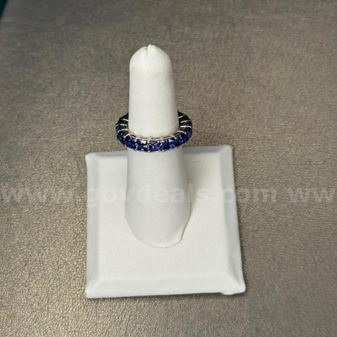 Silver 925 Ring with Purple Stones