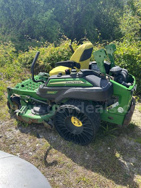 John Deere Zero Turn Mower