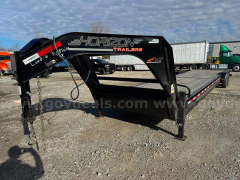 2024 Horizon 40β Gooseneck Equipment Trailer - 15,680 lb GVWR - 35+5 Deck