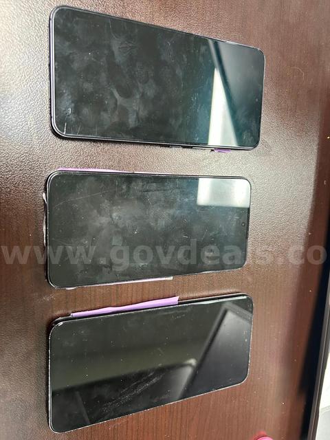 Iphone XR 64g (Bundle of 3)