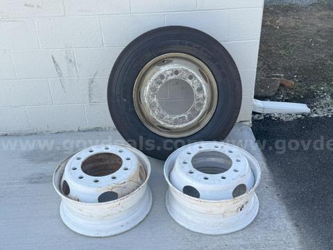 Mounted Tire and 2 19.5" Rims