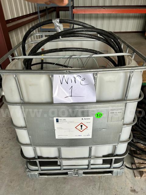 Scrap Wire (1 Tote) & 1 Pallet