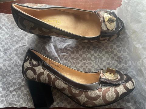 RARE /Coach CYBEL Canvas with Trim Signature High Heel Shoes Size 7 #TH09045-Y1 NEW  *WILL SHIP*