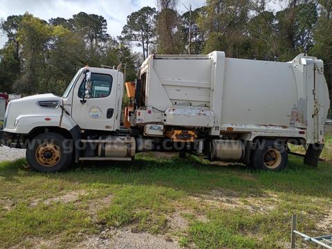 2016 Freightliner 114SD