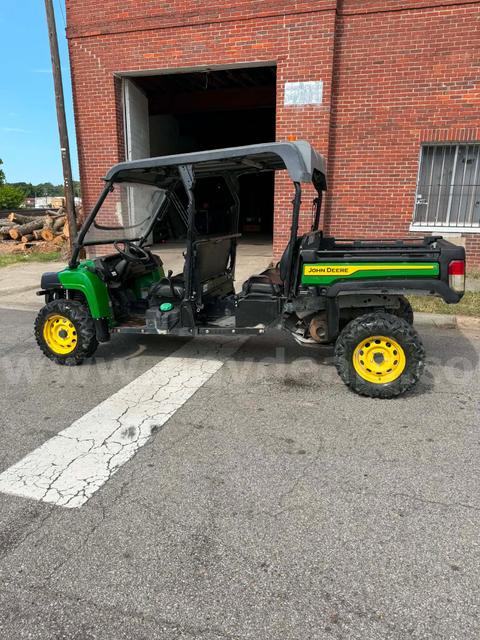 2023 John Deere Gator 855m