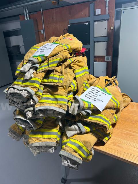 Expired Bunker Gear - ** NO LONGER MEETS NFPA STANDARDS**