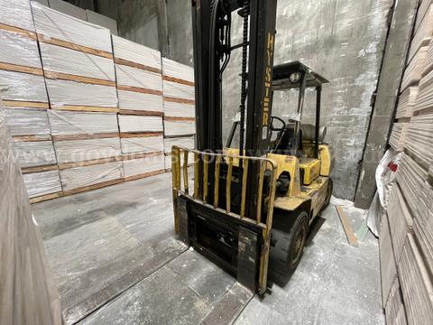 2001 Hyster H80XL Pneumatic Tire Forklift-Inoperable