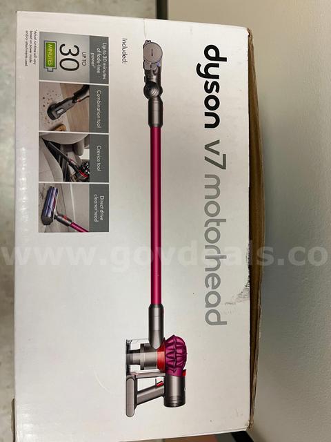 Dyson V7 Motorhead vacuum