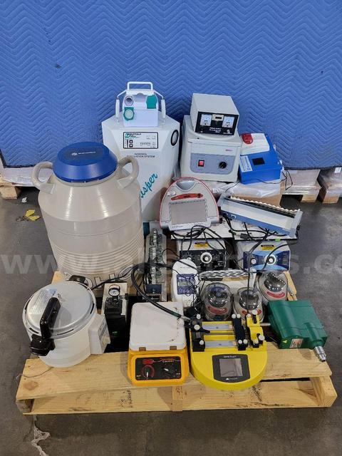 40pcs+ Assorted Laboratory Equipment