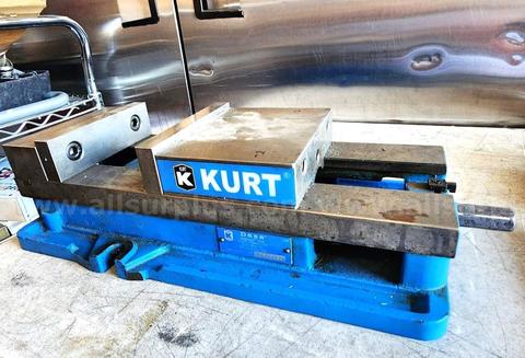 Kurt D688 6" AngLock Precision Milling Vise - Machinist Vise – Very Clean – 8.8" Opening