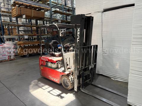 2005 Tusk 300MBS-3 Pneumatic Tire Forklift-Inoperable