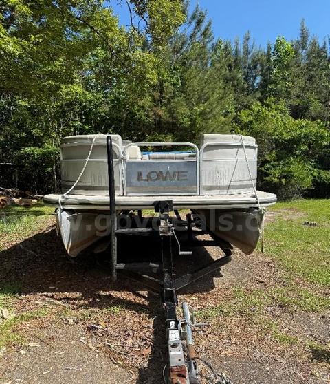 Lowe Pontoon Boat
