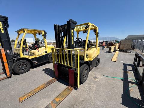 2019 Hyster H80FT Pneumatic Tire Forklift