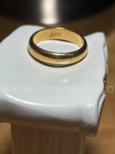 TiDDRs: 18K Gold Wedding Band Size 8.25, 4mm, 7.40 g of gold. Confirmed by Jeweler