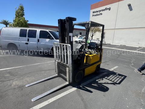 1998 Yale GLC030AFNUAE082 Pneumatic Tire Forklift