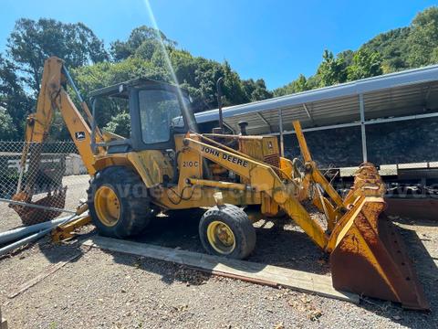 John Deere 210C Backhoe Loader