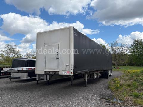 2015 East T/A Curtain Side Trailer