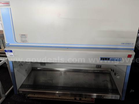 Thermo Scientific 6′ 1300 Series Biological Safety Cabinet, Model 1387