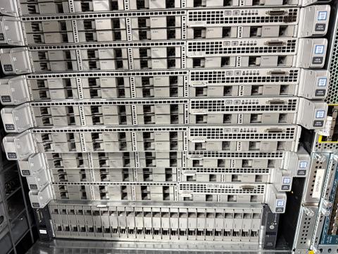 Cisco Server UCS M4 (c220) & M3 (Total: 12 units server)