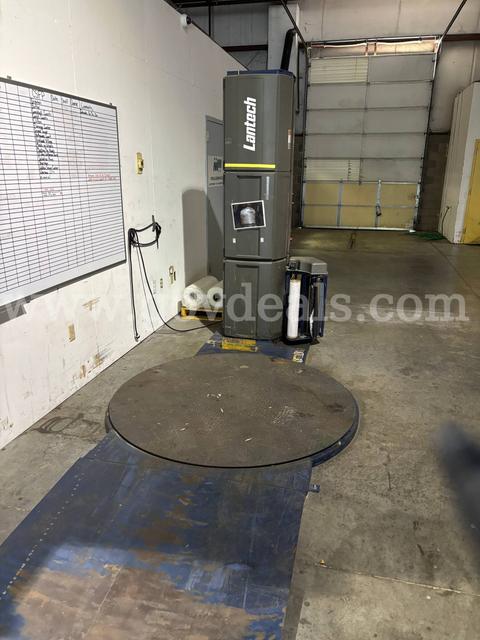 Lantech Wrapping Machine
