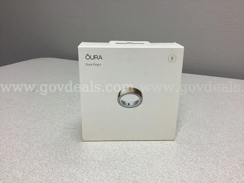 OURA Ring 4 , Gold size 8