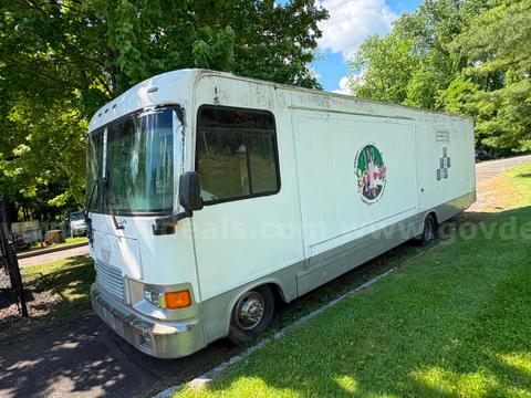 1997 Ford F-530 Newmar - Health RV