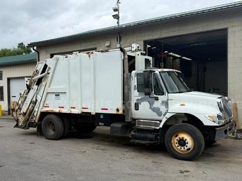 2005 International 7400