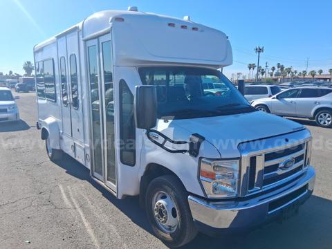 2018 Ford E350 Shuttle Bus