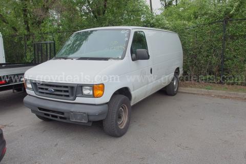 2004 Ford Econoline E250