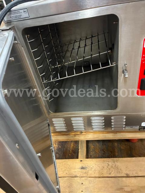 COMMERCIAL STEAMER, WORKING