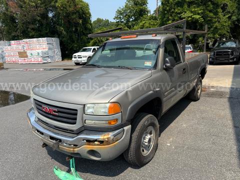 2003 GMC Sierra 2500 HD 4x4 Pickup-Inoperable