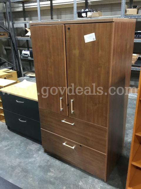 1 bookcases,