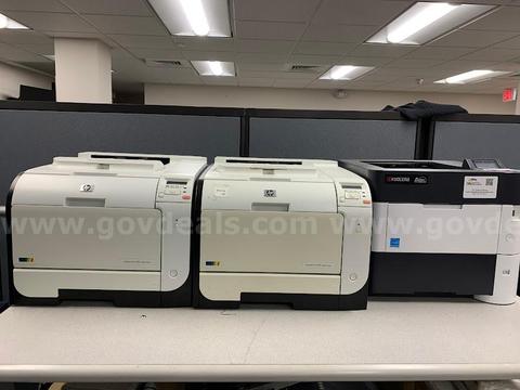 A Lot of (11) Printers