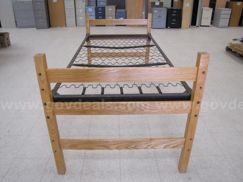 Bedspring with end posts