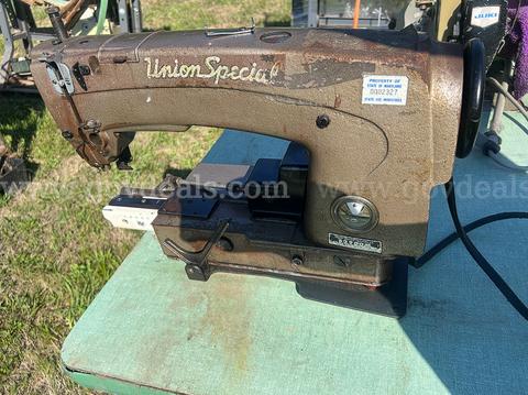 Union Special 63900M Sewing Machine (Head Only)