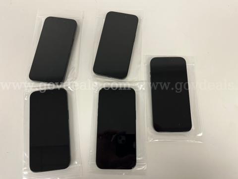 Lot of 5 iPhone 15 256GB Unlocked - Fully Functional